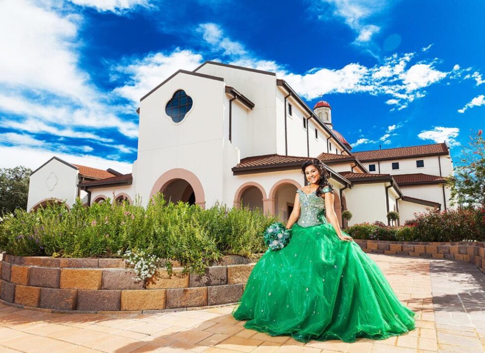 Fotografia Quinceanera con Vestido Verde en Houston Texas